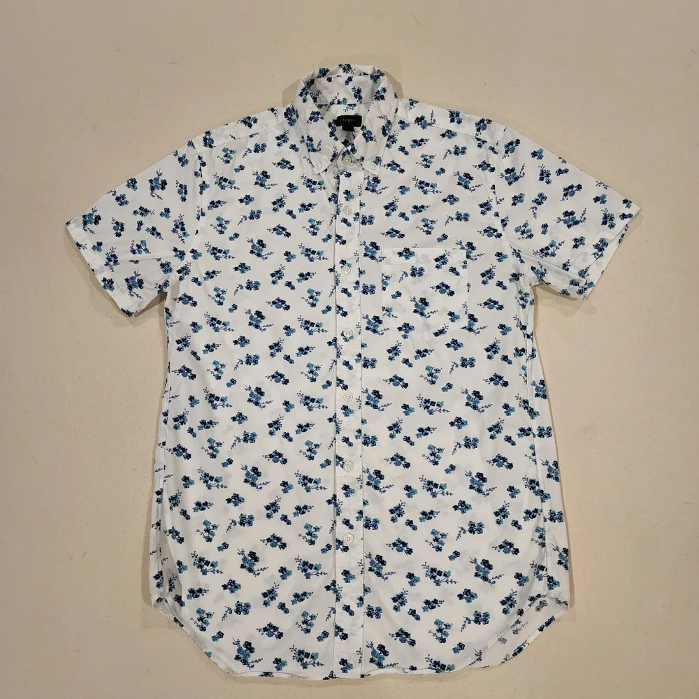 J. Crew Short Sleeve Button Down M